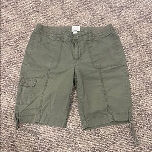 Women's Olive Cargo Shorts